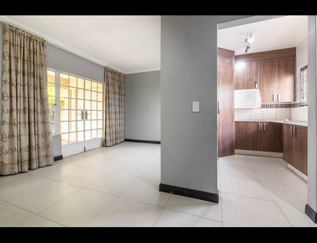 2 BEDROOM HOUSE FOR SALE IN SUNNINGHILL